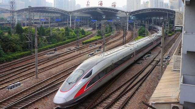 No 3. Train name: CR Fuxing | Country: China | Top speed: 350–400 km per hour | The Fuxing series, designed by CRRC Changchun and built by CRRC Qingdao Sifang, represents China’s first fully homegrown family of high-speed trains. It combines speed, efficiency, and cutting-edge rail technology, making it one of the world’s most advanced train models. No 3. Train name: CR Fuxing | Country: China | Top speed: 350–400 km per hour | The Fuxing series, designed by CRRC Changchun and built by CRRC Qingdao Sifang, represents China’s first fully homegrown family of high-speed trains. It combines speed, efficiency, and cutting-edge rail technology, making it one of the world’s most advanced train models.