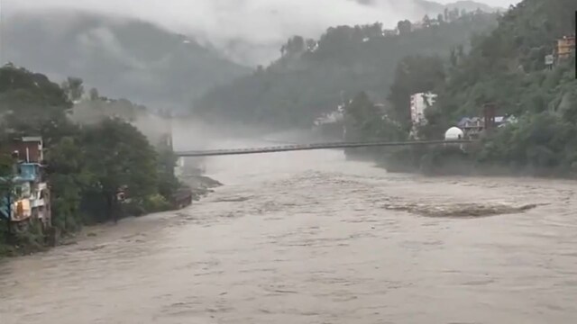 IMD issues red alert for Himachal Pradesh; Delhi braces for more rain ...