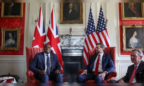 UK Hosts Meeting on Ukraine Peace Efforts