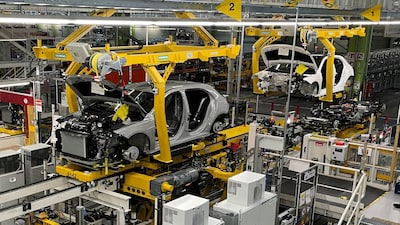 FILE PHOTO: A general view of a production line of German car manufacturer Mercedes-Benz at a factory, in Rastatt, Germany, June 4, 2025. REUTERS/Christoph Steitz/File Photo