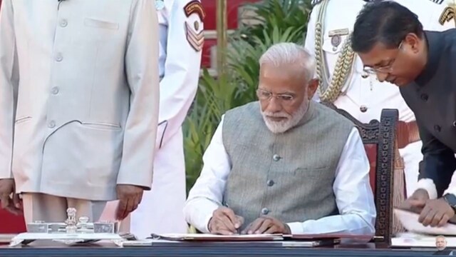 PM Modi's 75th birthday: A look at important milestones in his life and ...