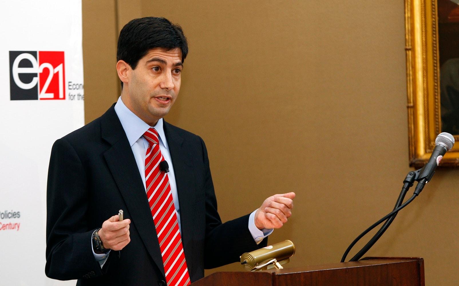 The Gilded Fed and the $2.5 Billion Conflict