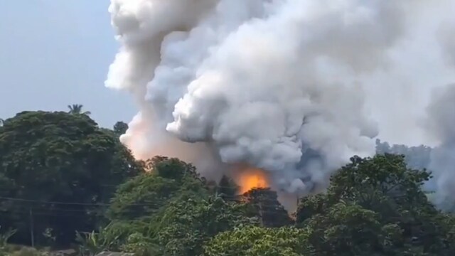 Fire at licensed crackers manufacturing unit in Andhra Pradesh kills 6 ...