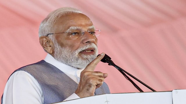 Bihar Poll Battle Intensifies: PM Modi to begin rallies in key districts, AIMIM enters fray with 25 candidates Bihar Poll Battle Intensifies: PM Modi to begin rallies in key districts, AIMIM enters fray with 25 candidates