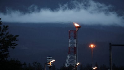 FILE PHOTO: LNG Canada's flare stack burns at its LNG (liquid natural gas) export facility on Canada's Pacific coast in Kitimat, British Columbia, Canada August 19, 2025.  REUTERS/Jesse Winter/File Photo