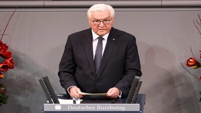 German President Frank-Walter Steinmeier addresses the Bundestag during a Remembrance Day ceremony at the lower house of parliament in Berlin, Germany, November 16, 2025. REUTERS/Nadja Wohlleben