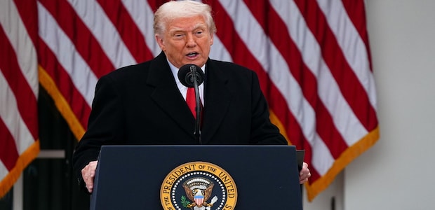 Analysis: Trump pushes US toward war with Iran as advisers urge focus on economy Analysis: Trump pushes US toward war with Iran as advisers urge focus on economy