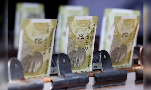Rupee starts 2026 on negative note; falls 11 paise to 89.99 against dollar in early trade