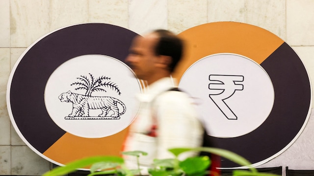 RBI launches forex swap facility for PSU ECBs, bank foreign borrowings
