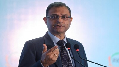 FILE PHOTO: Sanjay Malhotra, Governor of the Reserve Bank of India (RBI) speaks during the FIBAC banking conference in Mumbai, India August 25, 2025. REUTERS/Francis Mascarenhas/File Photo