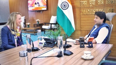 Musk signals fresh Starlink push for India after minister meeting