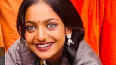 Kumbh Mela Monalisa./Image X