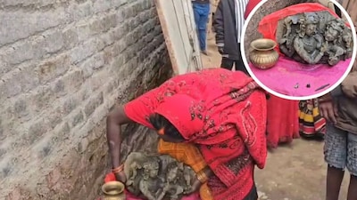 A routine excavation for a PM housing project in Jharkhand’s Hazaribagh district took an unexpected turn when workers unearthed an ancient statue depicting Lord Shiva, Parvati and Uma-Maheshwar. The discovery came to light after a JCB operator heard a thudding sound while digging, prompting workers to halt work and carefully remove the soil. The unearthed idol, believed to be of significant historical and archaeological value, has sparked excitement among locals and drawn attention to Hazaribagh’s rich cultural heritage.