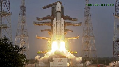 **EDS: THIRD PARTY IMAGE** In this screengrab from a video posted on Dec. 24, 2025, Indian Space Research Organisation (ISRO) launches the BlueBird Block-2 communication satellite of AST SpaceMobile, USA, onboard its launch vehicle LVM3-M6 from the Satish Dhawan Space Centre, Sriharikota, Andhra Pradesh. (@isroofficial5866/Yt via PTI Photo)(PTI12_24_2025_000010B)