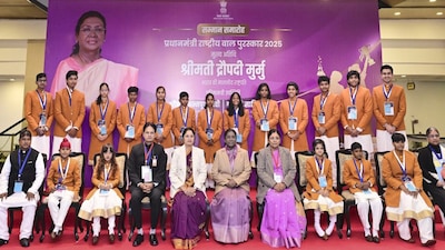 **EDS: THIRD PARTY IMAGE** In this image posted on Dec. 26, 2025, President Droupadi Murmu with winners of the 'Pradhan Mantri Rashtriya Bal Puraskar' poses for a group picture during a ceremony on the occasion of 'Veer Bal Diwas', in New Delhi. (@rashtrapatibhvn/X via PTI Photo)(PTI12_26_2025_000082B)