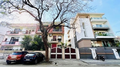 9 शहरों में घर पंजीकरण 5% गिरा, पर मूल्य 11% बढ़ा: स्क्वायर यार्ड्स.