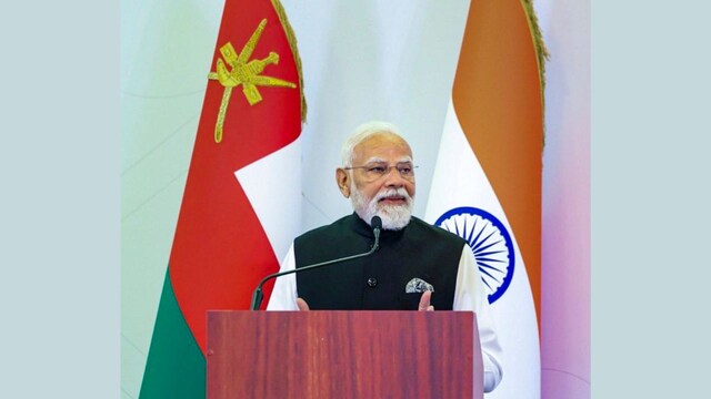 PM Modi, Sultan Tarik sign India-Oman FTA in Muscat - CNBC TV18