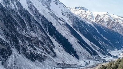 Snowfall in Jammu and Kashmir