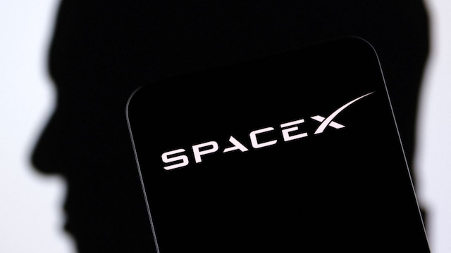Oppenheimer launches Wall Street's first coverage of SpaceX with bullish outlook