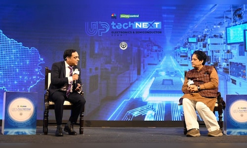 Uttar Pradesh Leads India’s Semiconductor Growth with Policy Reforms and Manufacturing Push at UP Tech Next Electronics and Semiconductor Summit