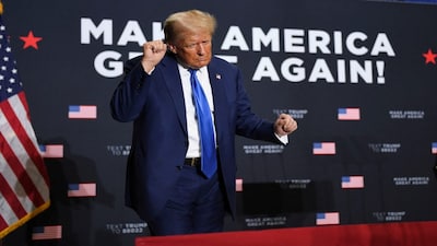 Republican presidential candidate and former U.S. President Donald Trump dances for the crowd after he spoke at a campaign rally in Derry, New Hampshire, U.S., October 23, 2023.  REUTERS/Amanda Sabga