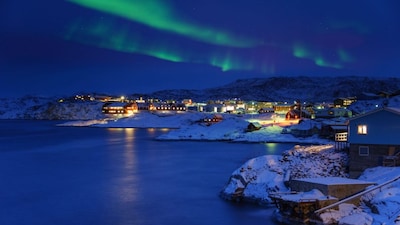 Greenland's polar darkness: Greenland’s high Arctic regions experience a true polar night, with the sun staying below the horizon for long stretches between late November and mid-January. Snow and ice reflect the minimal ambient light, creating haunting blue twilights at midday. The extended darkness also provides excellent conditions for viewing the northern lights.