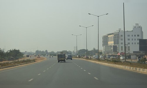 Tanker Crash | Mumbai-Pune Expressway traffic chaos continues, tolls halted