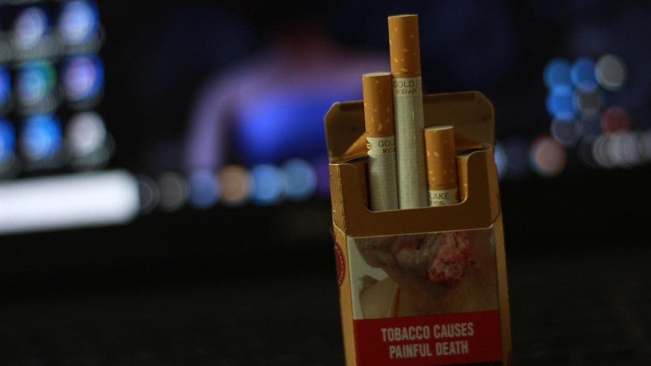 mildest marlboro cigarette Marlboro Silver Cigarettes: Who Prefers This Lighter Option – Top Smoke