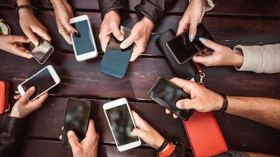 Why this matters | The Economic Survey 2026 warns that late-night screen use is creating ‘sleep debt’, reducing focus, learning capacity, and productivity. As global examples show, tackling digital addiction requires a mix of policy action, parental awareness, and responsible technology use. With screen time continuing to rise, India may also need to explore similar measures to protect learning outcomes, mental health, and workplace efficiency. (Image: Canva)