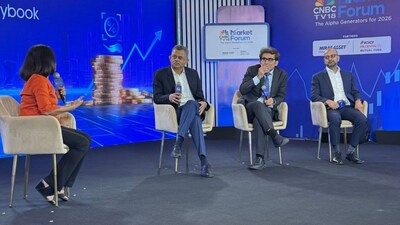 FY26 GDP Projected at 7.5%; Nifty Holds 25,700 Amidst Market Volatility