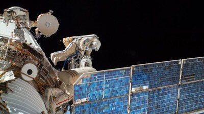 ISS spacewalk./Image credit X@nasa