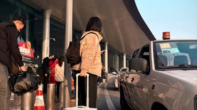 Official Duty: Allowances paid for official duties such as travelling, conveyance, daily allowance, helper, research and uniform allowance are tax-free only to the extent they are actually spent for official purposes.
Example: If ₹6,000 is received as conveyance allowance but only ₹5,000 is spent on official travel, ₹1,000 becomes taxable.