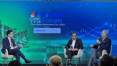 Manish Chokhani speaking at Cnbc tv18 Market Forum Panel