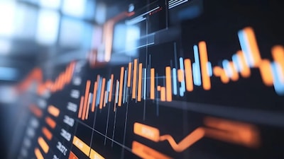 Tax at Sale (Capital Gains Tax)
Gains from sale over FMV at exercise are taxed as capital gains. Short-term capital gains apply if held ≤12 months (listed) or ≤24 months (unlisted). Long-term gains apply beyond these periods. FMV at exercise is considered acquisition cost. Proper calculation ensures accurate taxation and avoids penalties.
Example: Exercise FMV ₹500, sale price ₹700 → capital gain ₹200 per share.(Image: Canva)
