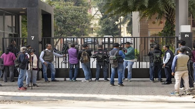Kolkata: Media personnel outside the residence of Pratik Jain, director of political consultancy firm I-PAC, in Kolkata, Thursday, Jan. 8, 2026. The Enforcement Directorate on Thursday conducted searches on the premises of political consultancy firm I-PAC and its director Pratik Jain in Kolkata as part of a money laundering investigation, official sources said. (PTI Photo/Swapan Mahapatra)(PTI01_08_2026_000101B)