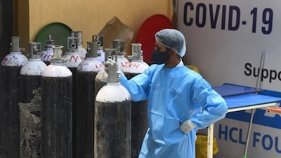 Oxygen cylinder shortage across India during Covid-19 pandemic. (Photo: Getty Images)