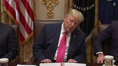 US President Donald Trump sleeping during cabinet meeting. /(Image X)