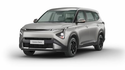 Kia Launches Carens Clavis HTE (EX) at ₹12.55 Lakh with Sunroof, 6 Airbags