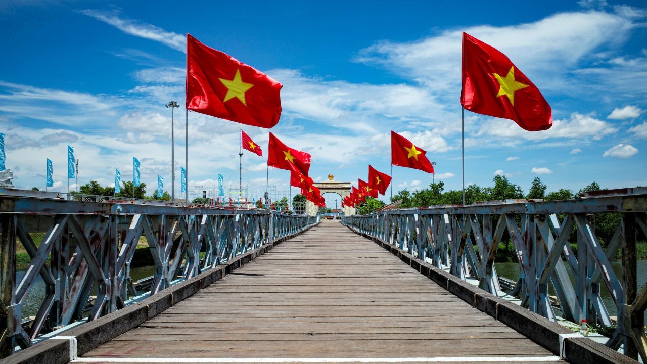 The Red Ballot and the Quiet Pulse of Hanoi