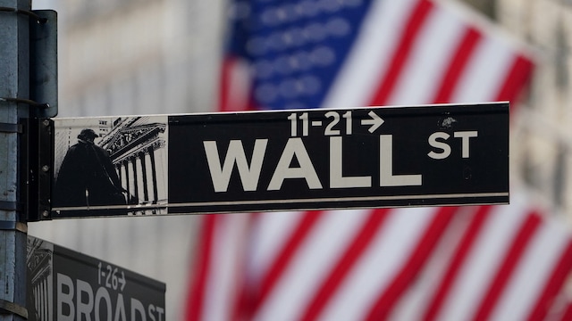 Dow opens 170 points higher as Wall Street extends record rally
