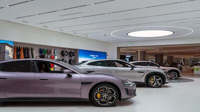 Xiaomi Corp. YU7 electric vehicles displayed at one of the company’s stores in Beijing.