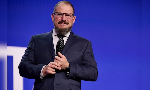 Qualcomm, arm stocks sink over 8% as memory chip shortage fears hit phone production