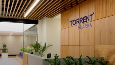 टोरेंट फार्मा के शेयर Q3 नतीजों और JB मर्जर के फायदे से 4% उछले, निवेशकों का भरोसा बढ़ा.