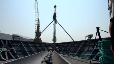 ONGC पश्चिम तट परियोजना के लिए Seamec Princess को $460K में चार्टर किया गया.