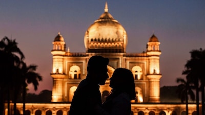 Valentine’s Day is not just about gifts and dinners. It is also about celebrating stories of love that have stood the test of time. India is home to several historic monuments built as symbols of devotion, romance and sacrifice. If you are planning a meaningful getaway, here are seven historic places in India that come with powerful love backstories. (Image: Canva)
