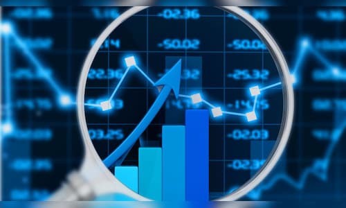 IOC, HPCL preferred bets; Infosys deals strengthen outlook: Siddharth Khemka