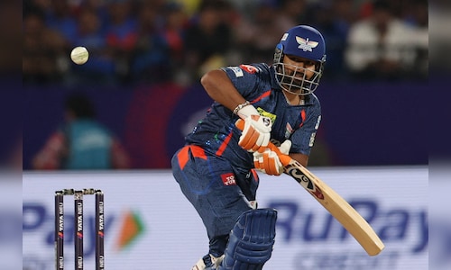 Rishabh Pant steps down from LSG captaincy
