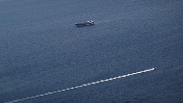 US destroys mine-laying vessels as Trump warns Iran over Strait of ...
