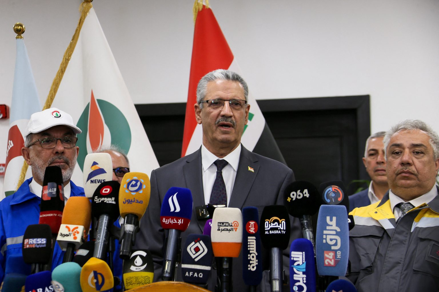 Iraq in talks with Iran to safeguard oil tanker traffic through