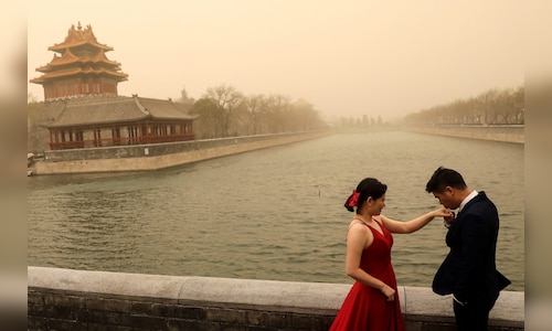 Chinese university tells students to 'fall in love' during spring break